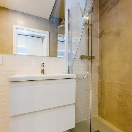 Zigzak Superior 9a Lägenhet